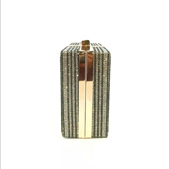 🛍 Luxury Stack Of Cash Crystal Clutch 🛍 - Picture 8 of 8